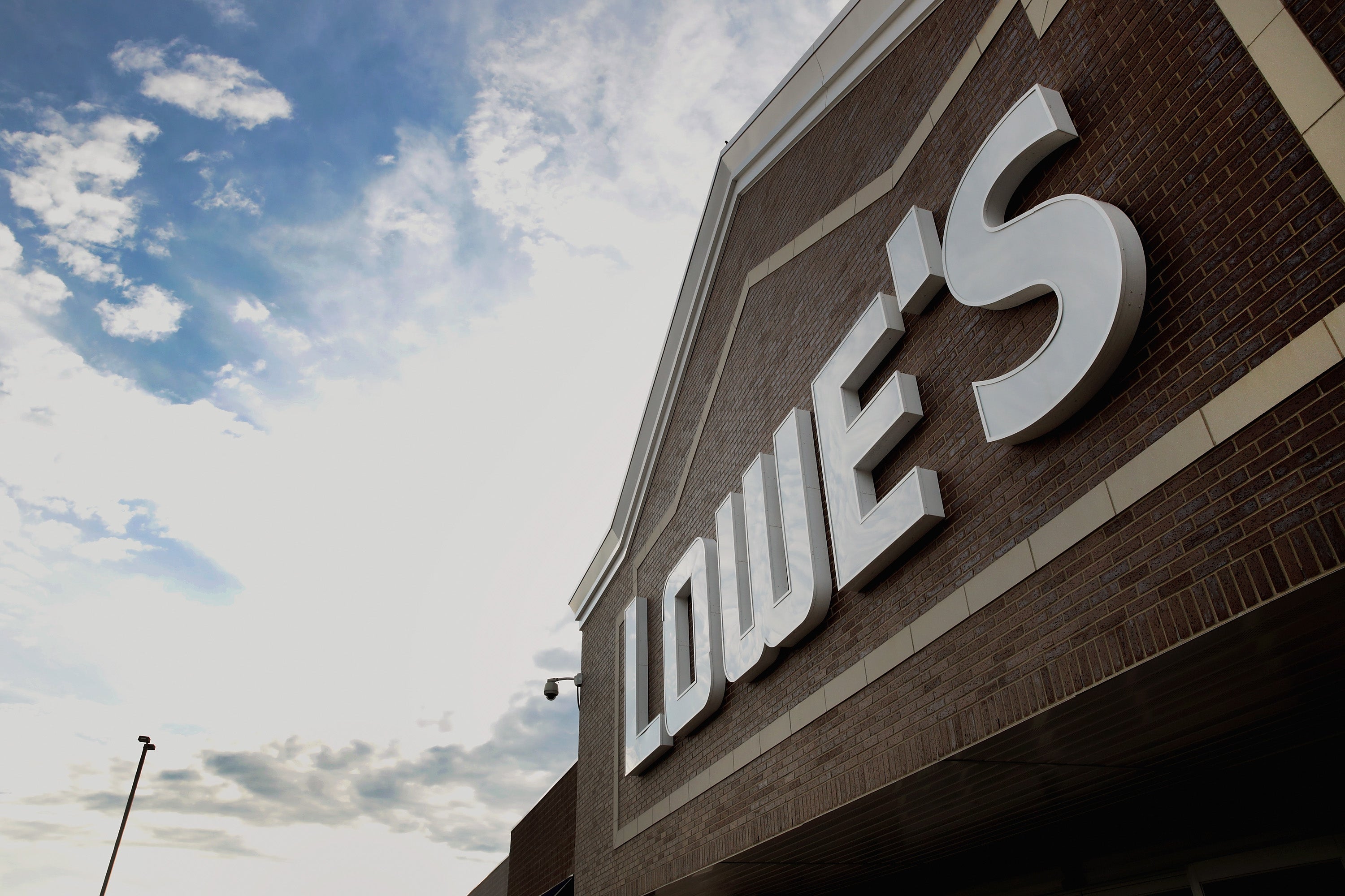 List Lowe's is closing 51 stores in US, Canada WISHTV
