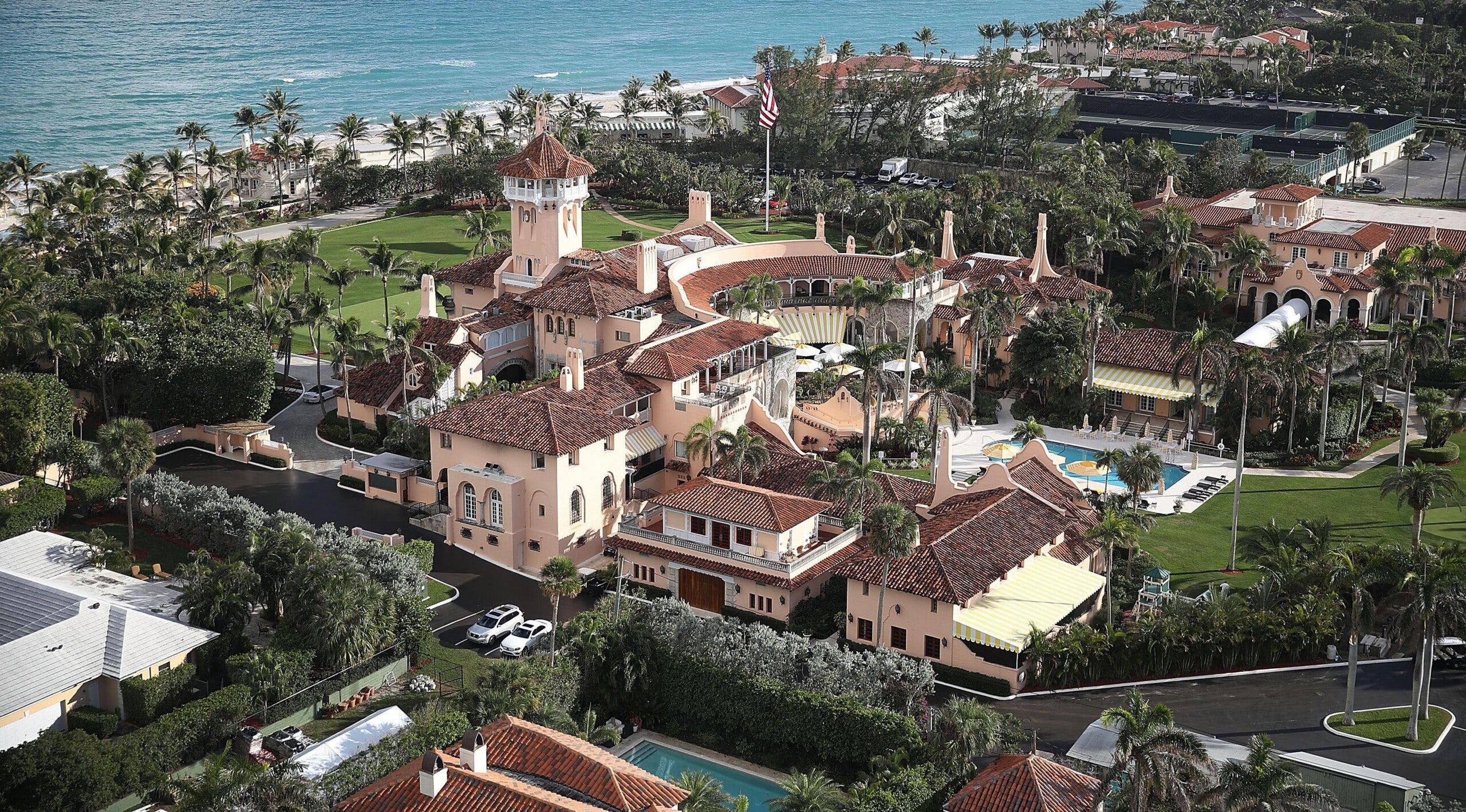 Mar-a-Lago renovations overseen by Melania anger Trump, sources say ...