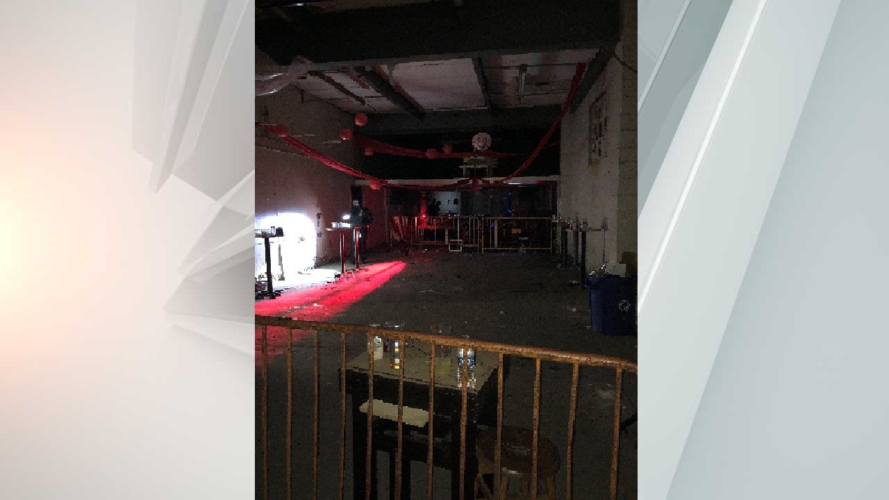 Nyc Deputies Shut Down An Unlicensed Warehouse Club With More Than 100 Partygoers Inside Wish Tv Indianapolis News Indiana Weather Indiana Traffic