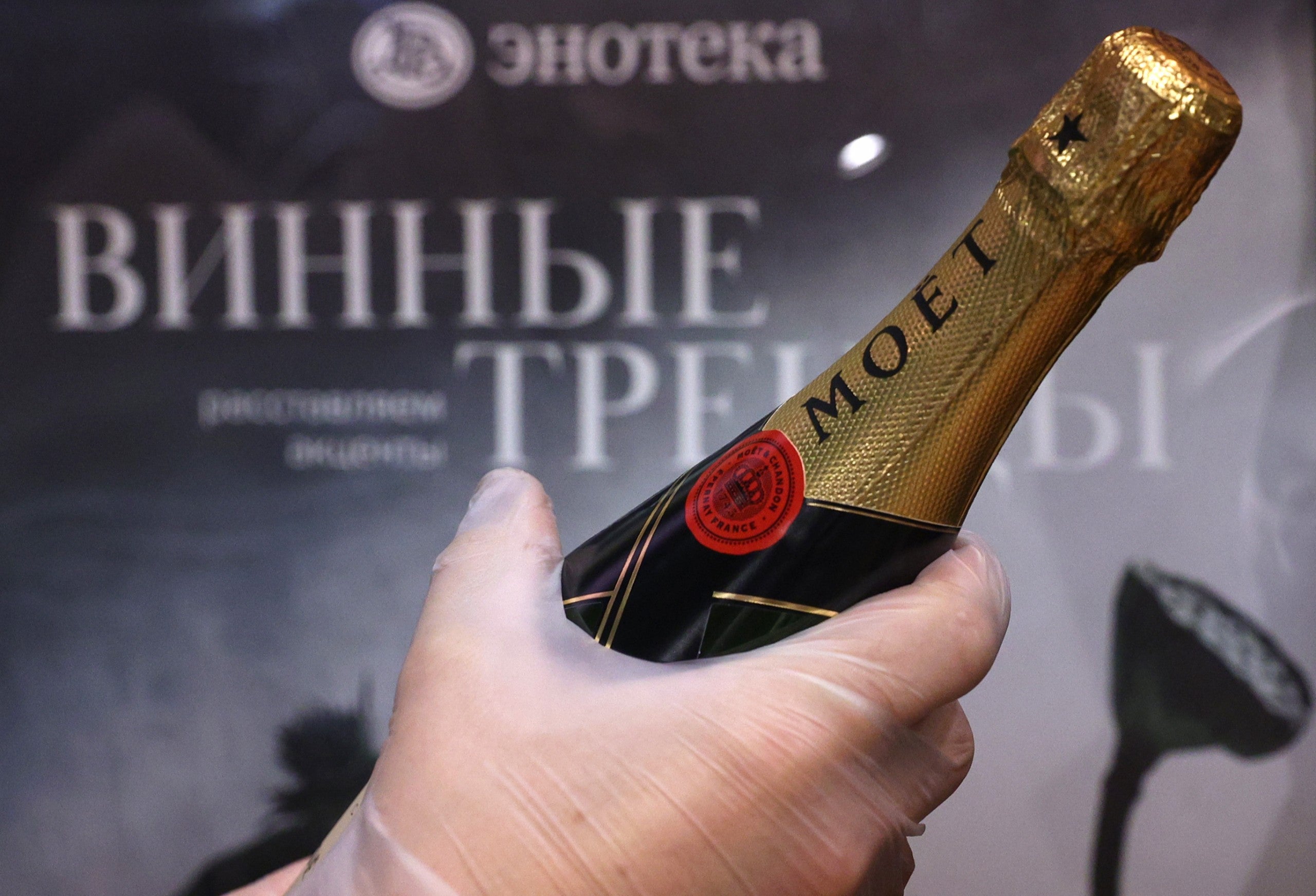 Moet Hennessy to add 'sparkling wine' label to champagne for