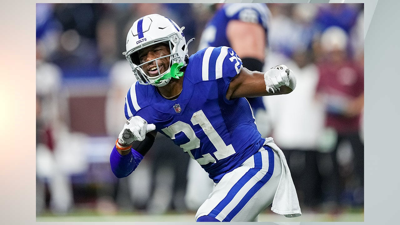 Colts trade RB Nyheim Hines to Buffalo for RB Zack Moss, draft