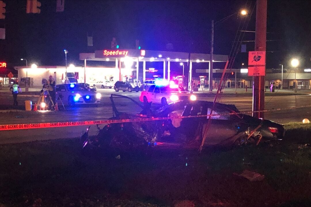 3 dead after sports car crashes in Indianapolis, minutes after police end  pursuit