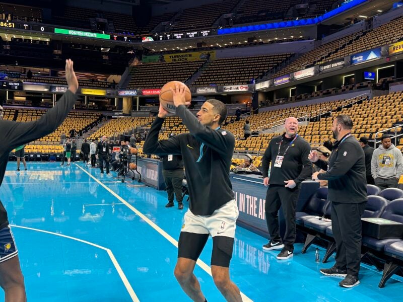Tyrese Haliburton warming up ahead of the Indiana Pacers' In-Season Tournament game against the Boston Celtics (WISH Photo)