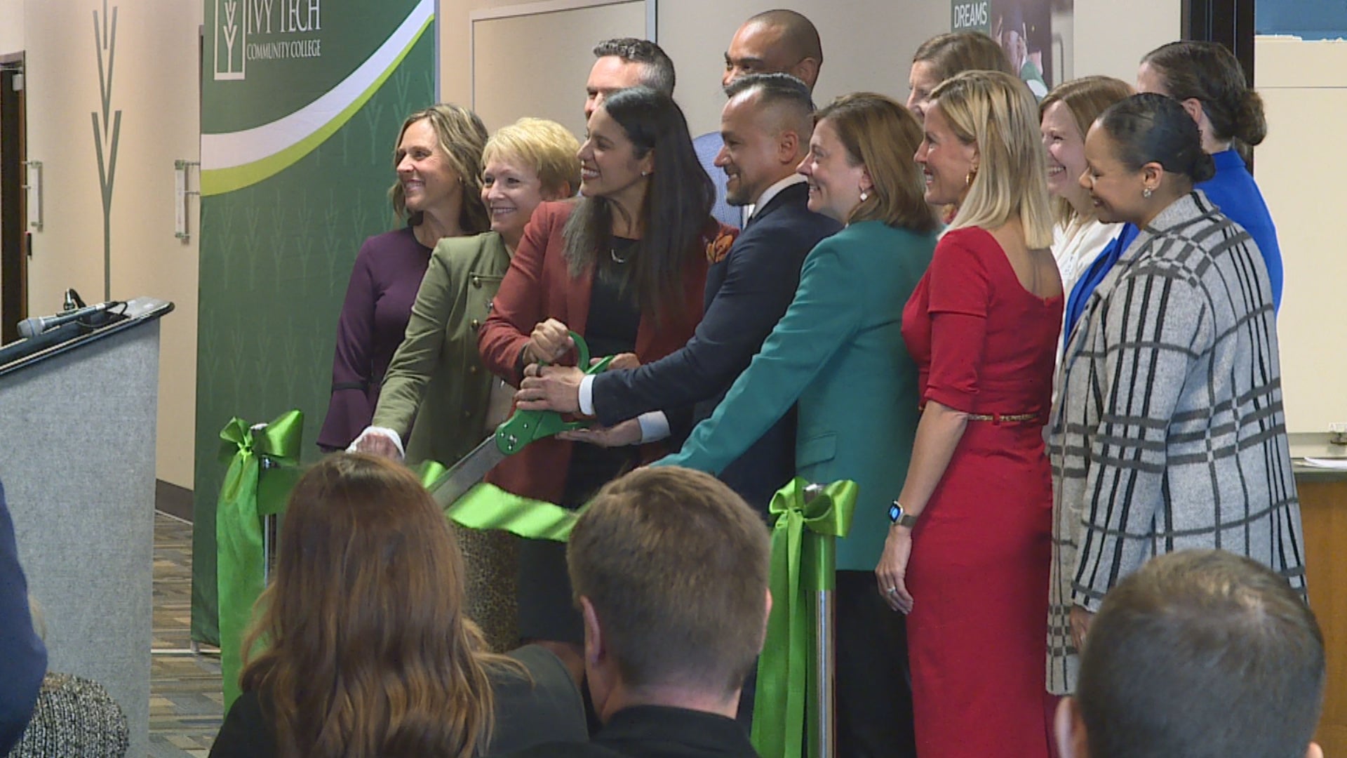 Ivy Tech unveils new Biopharma Science & Technology Lab in Indianapolis – Latest News, Weather, and Traffic in Indiana